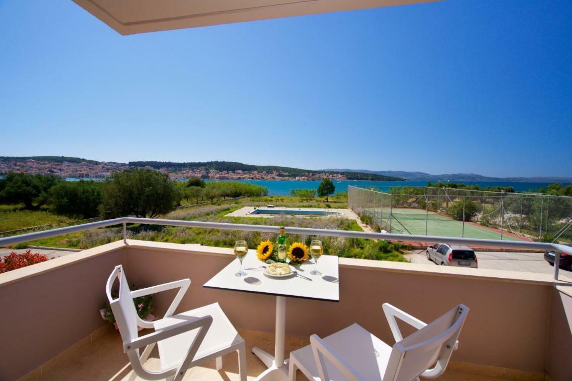 Gliving365 Capital Apartment Argostolion Exterior foto