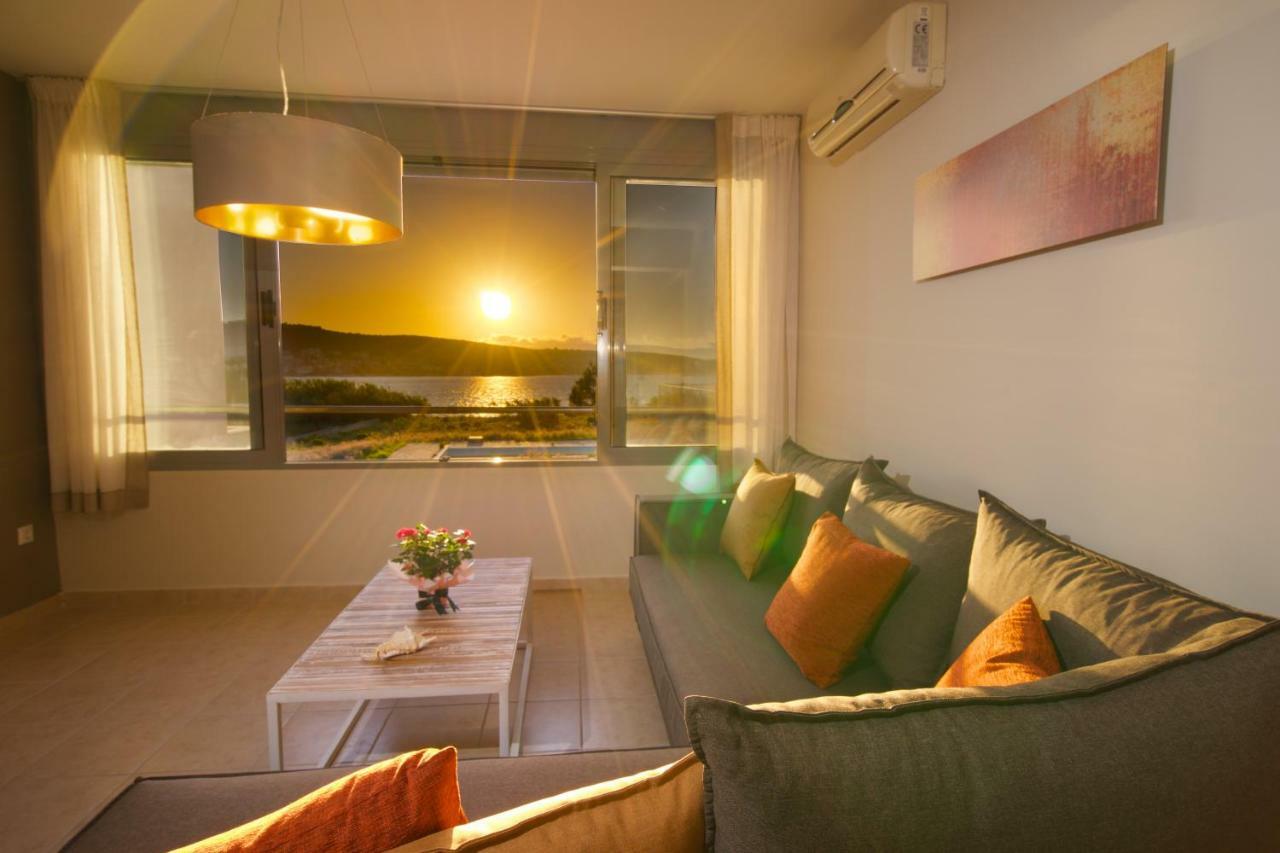 Gliving365 Capital Apartment Argostolion Exterior foto